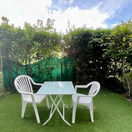 27M Cozy With Small Garden In La Rochelle! *
